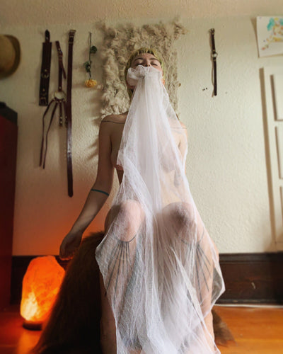 Meet Artistic Nude Model Honey Rose by Tawney Seren