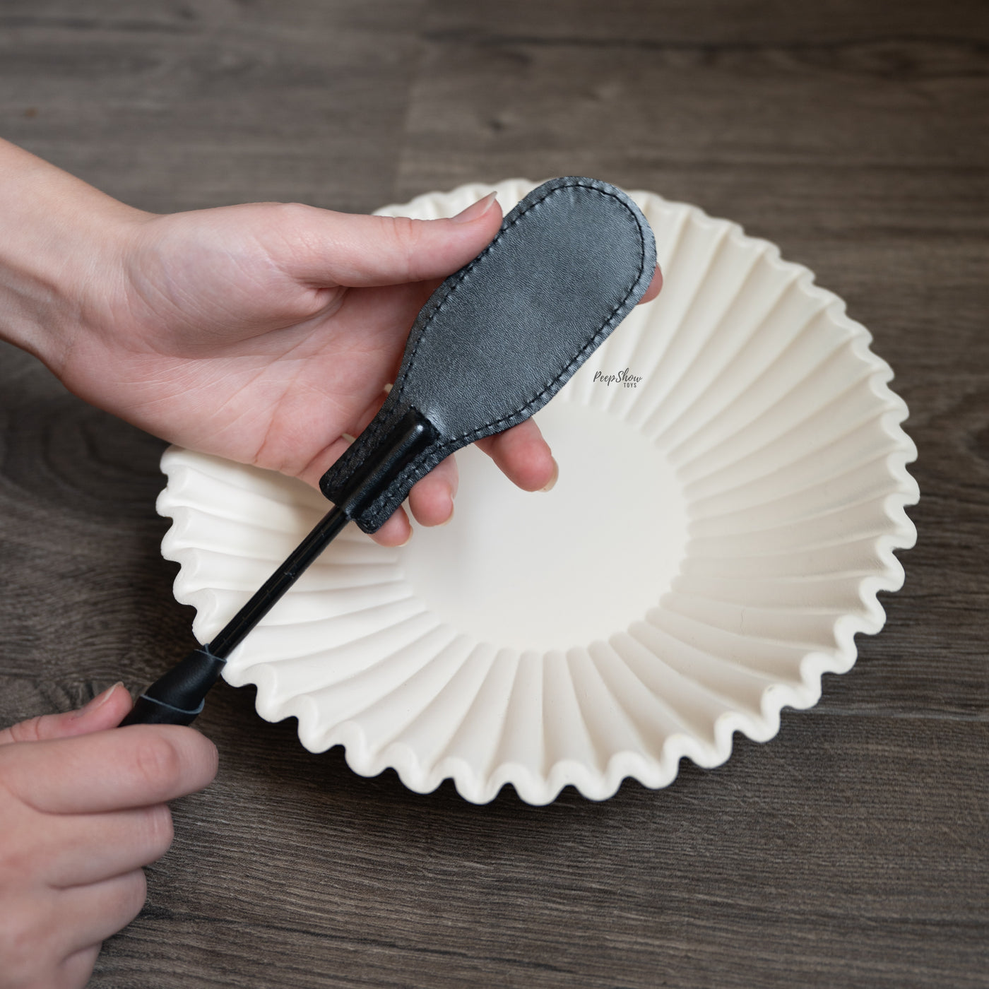 Leather Mini Oval Paddle - Hamilton Park Electronics