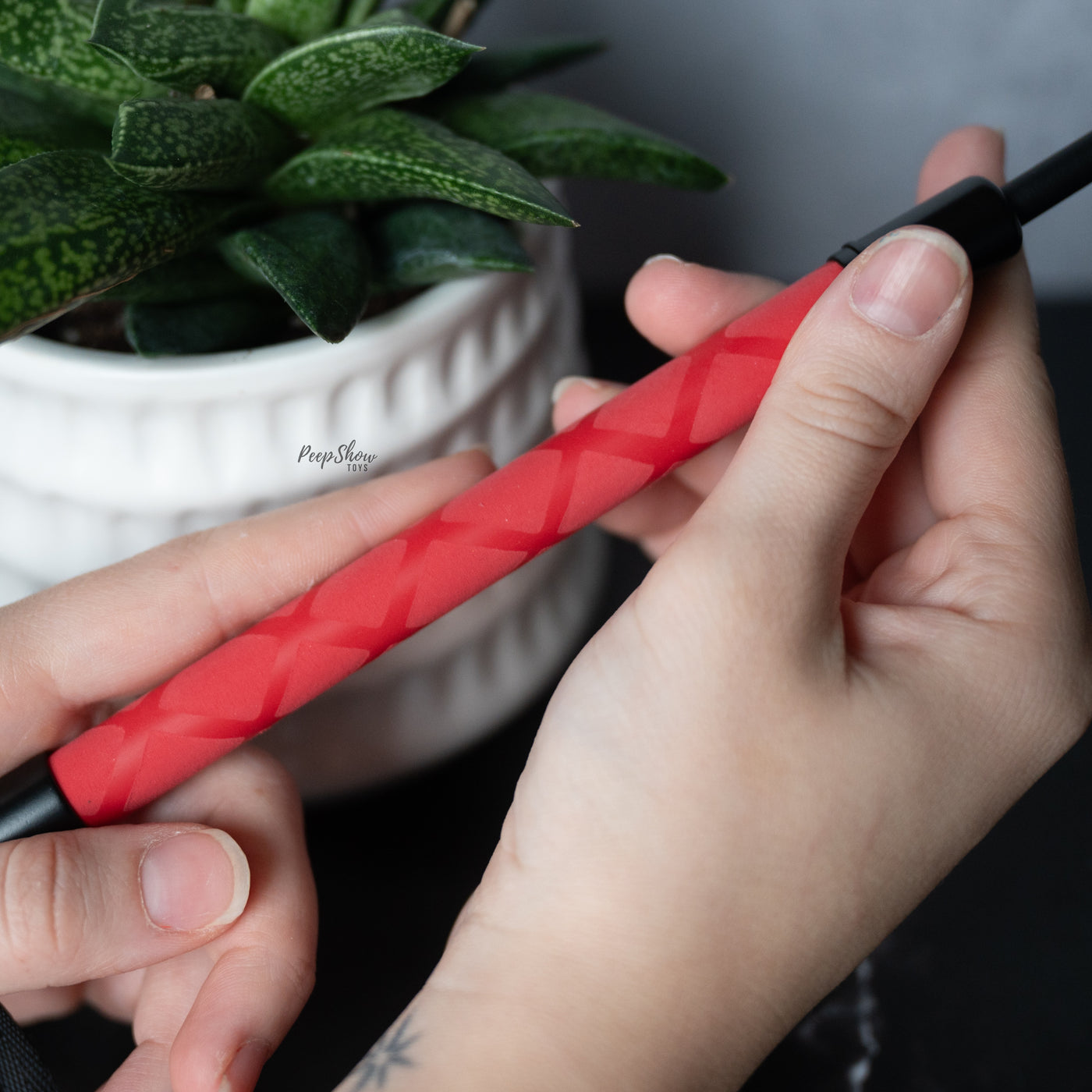 Ex's & Oh's Kiss Silicone Crop - Hamilton Park Electronics