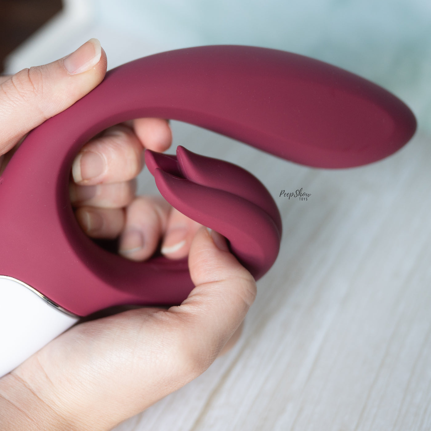 Satisfyer Love Me Vibrator in hands