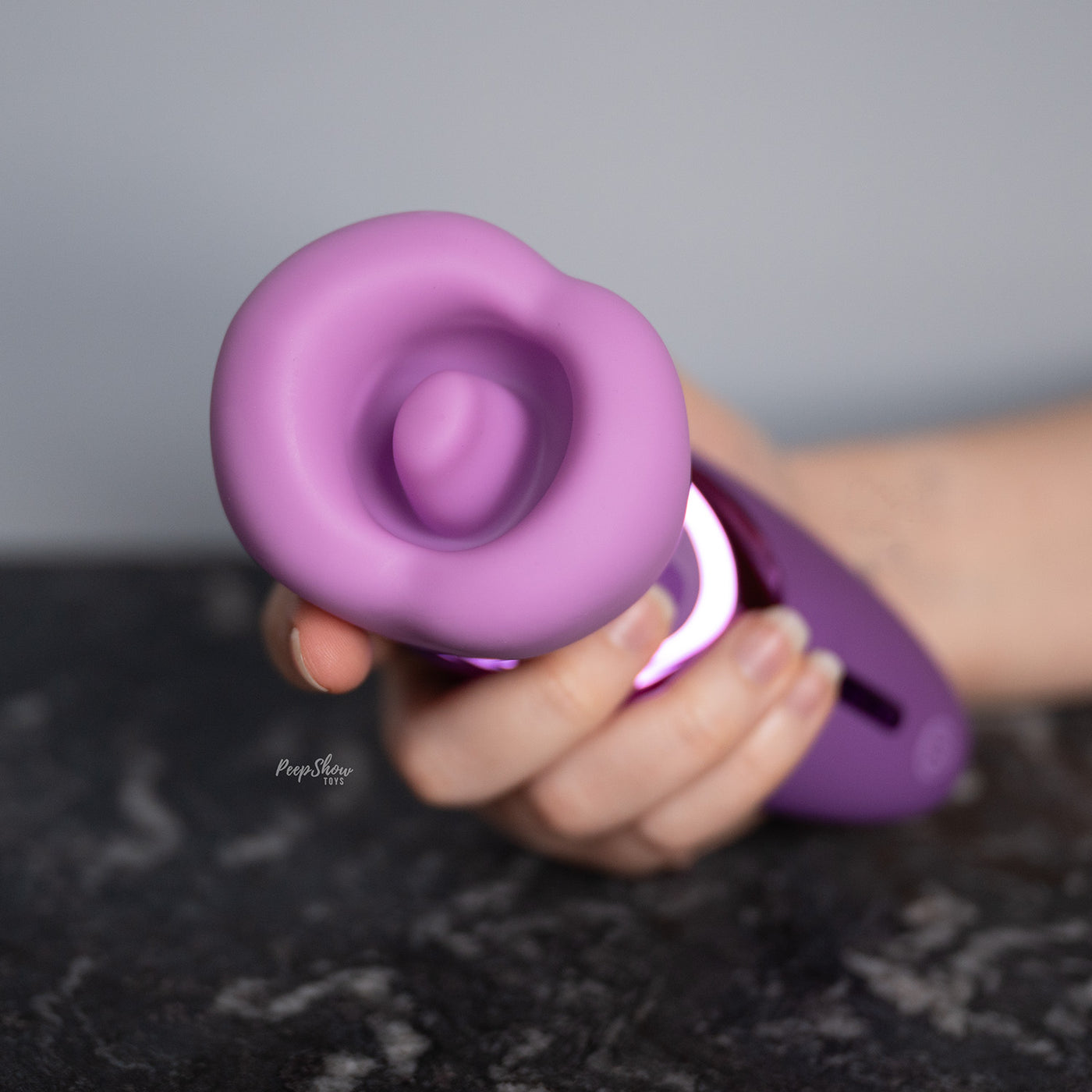 Pleasure Sucker Oral Sex Vibrator, with super-soft silicone lips Hamilton  Park Electronics