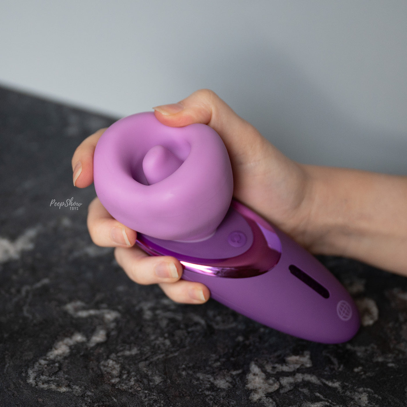 Pleasure Sucker Oral Sex Vibrator, with super-soft silicone lips Hamilton  Park Electronics