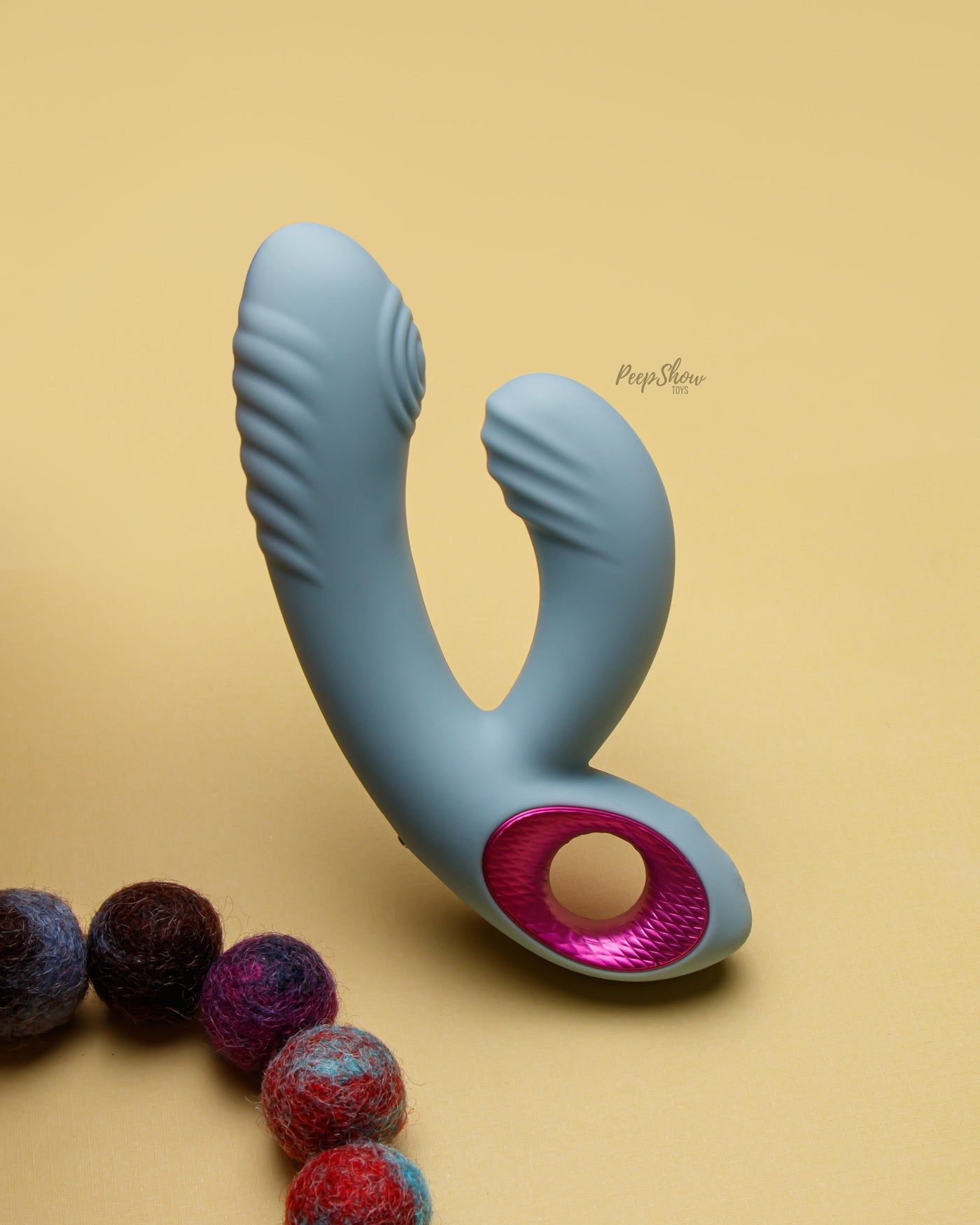 FemmeFunn Cora Rabbit Vibrator with G-Spot Pulsation - Hamilton Park Electronics